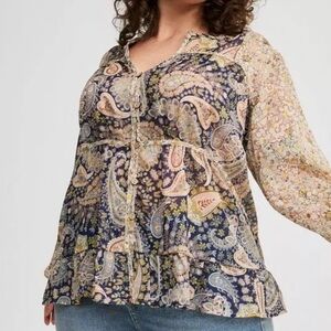 NWT TORRID Paisley Print Blouse
